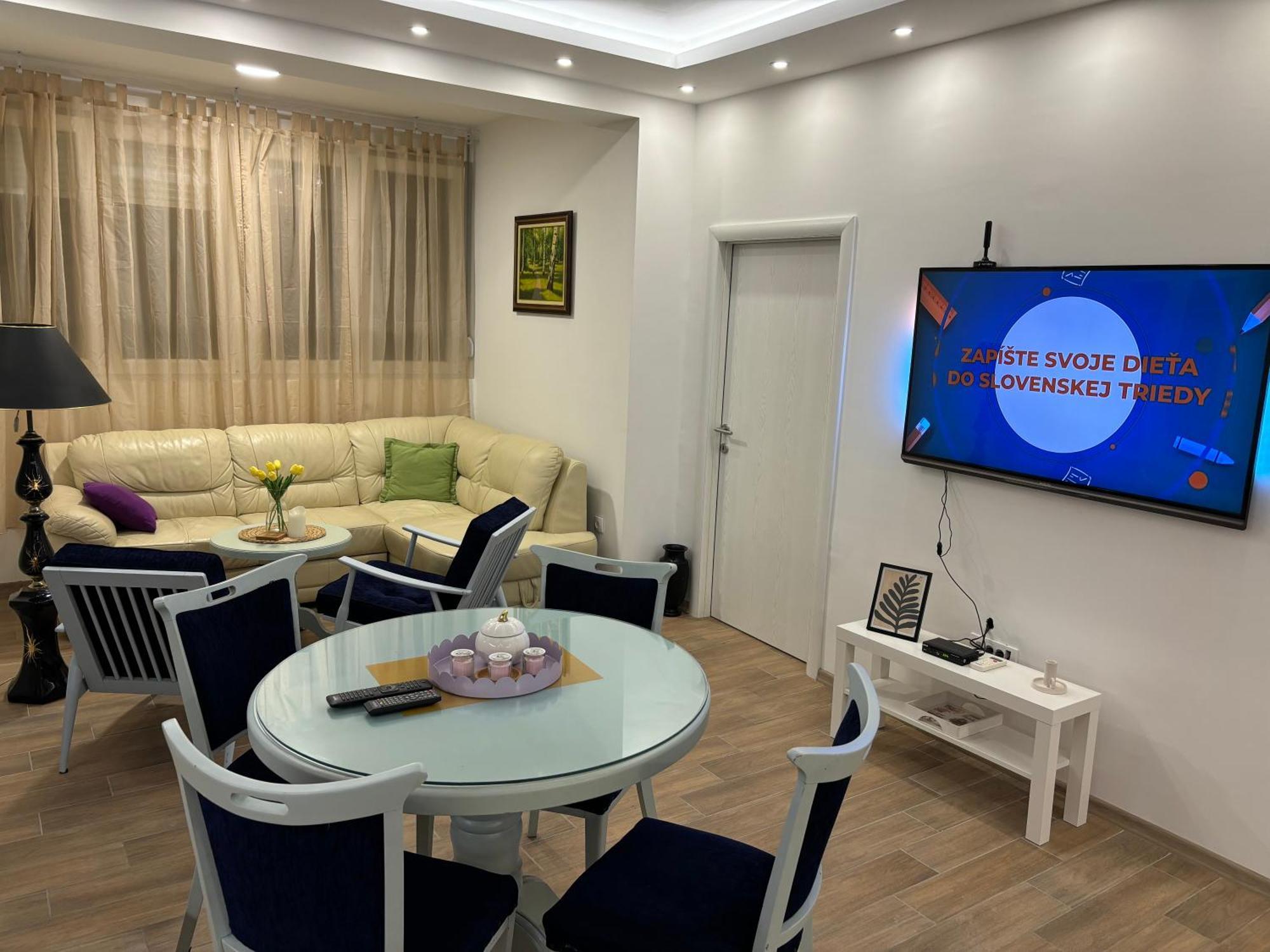 Vanja Apartman Vârşeţ Exterior foto